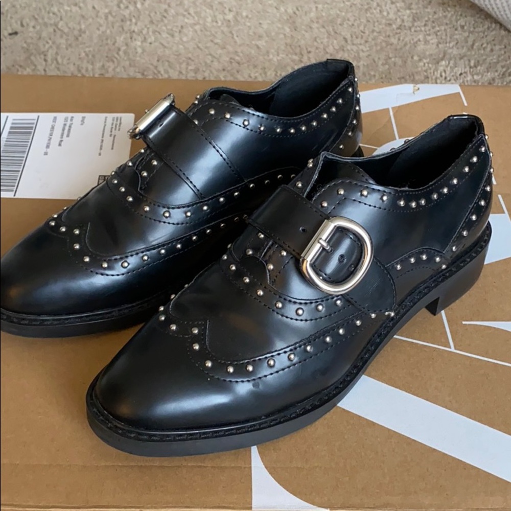 BARELY WORN MARC FISHER LOAFERS